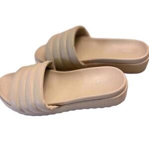 Woman's -Capelli New York- Slides